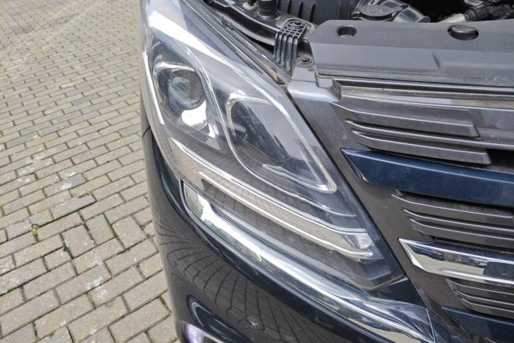 Used FORTHING M7 2022 Lingjue Model 2.0T Automatic Supreme Edition Right Front Headlight
