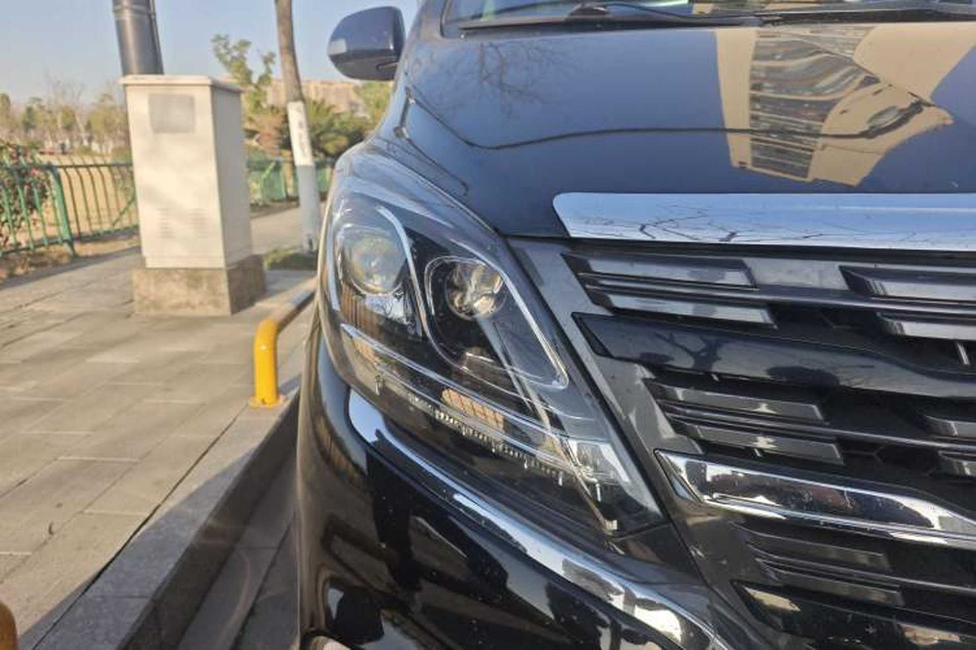 Used FORTHING M7 2022 Lingjue Model 2.0T Automatic Marquis Edition Right Front Headlight