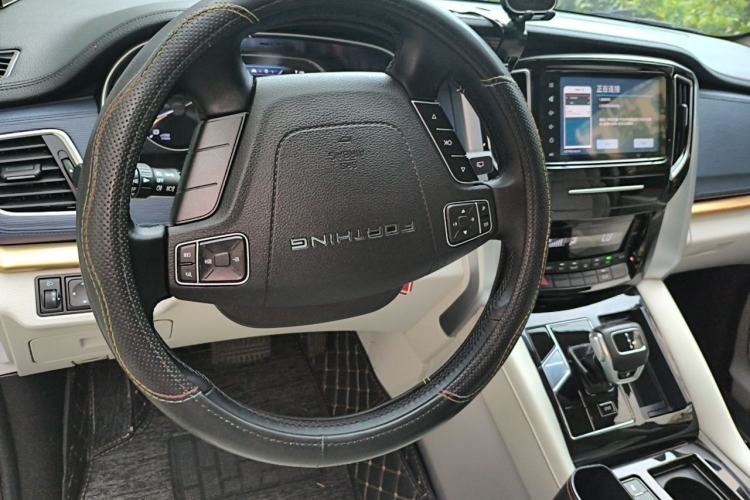 Used FORTHING M7 2022 Lingjue Model 2.0T Automatic Marquis Edition Steering Wheel