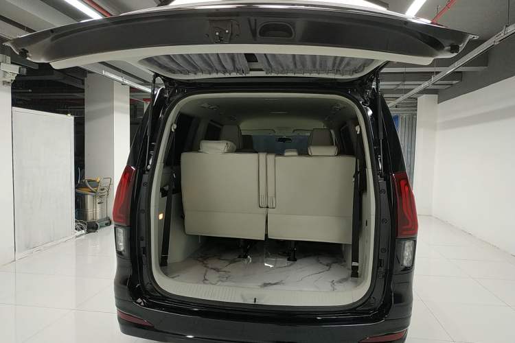 Used FORTHING M7 2022 Lingjue Model 2.0T Automatic Marquis Edition Trunk