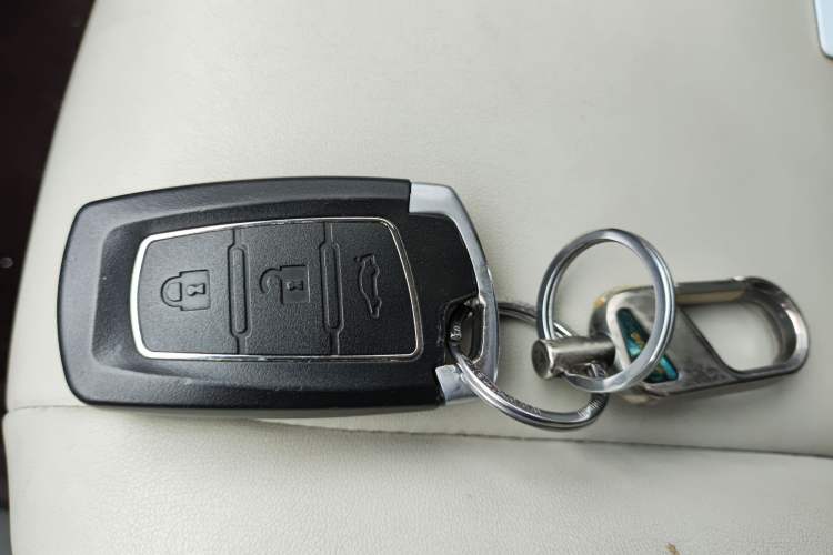 Used FORTHING M7 2022 Lingjue Model 2.0T Automatic Marquis Edition Vehicle Key