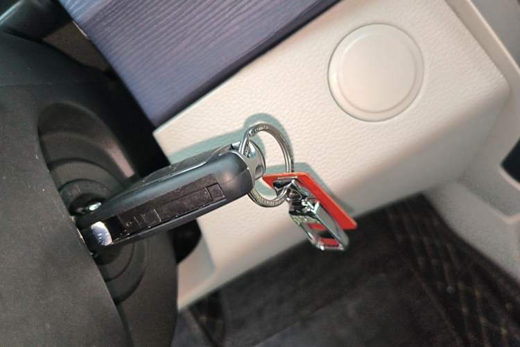 Used FORTHING M7 2022 Lingjue Model 2.0T Automatic Marquis Edition Vehicle Key