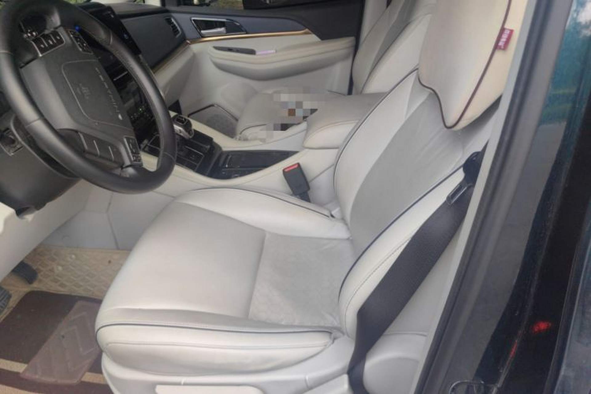 Used FORTHING M7 2022 Lingjue Model 2.0T Automatic Marquis Edition Left Front Seat