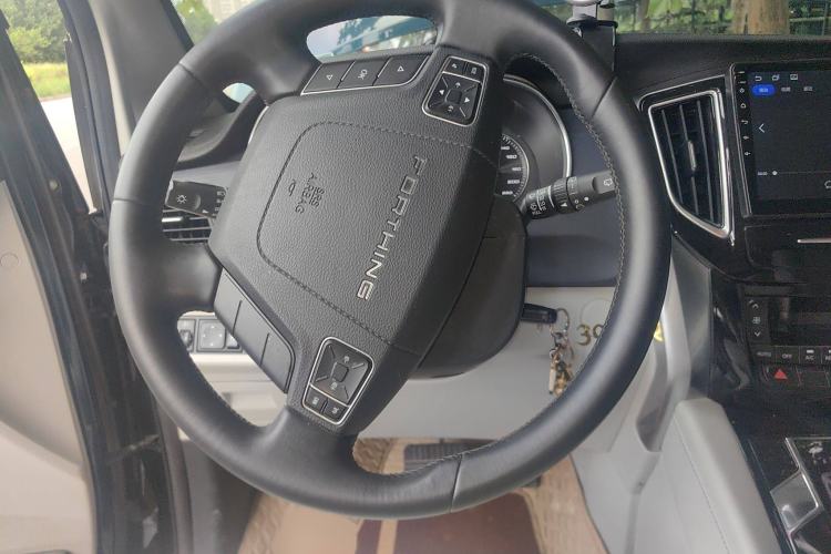 Used FORTHING M7 2022 Lingjue Model 2.0T Automatic Marquis Edition Steering Wheel