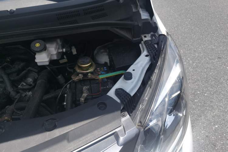 Used FORTHING M7 2022 Lingjue Model 2.0T Automatic Duke Edition Engine Bay Left