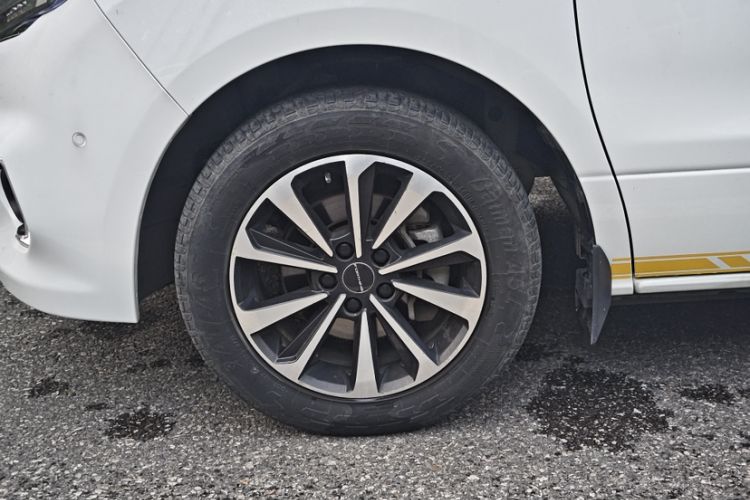 Used FORTHING M7 2022 Lingjue Model 2.0T Automatic Duke Edition Exterior 6
