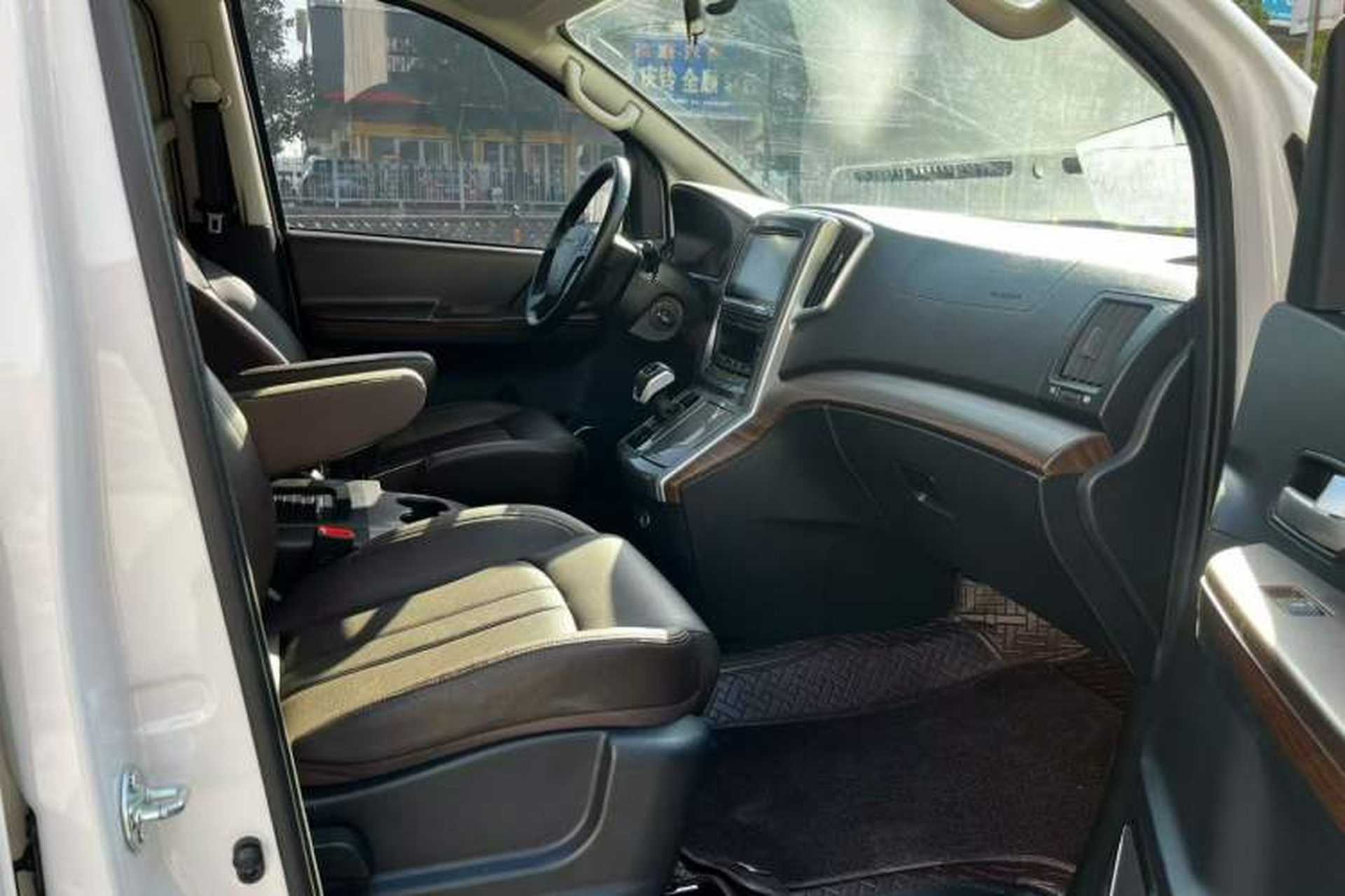 Used FORTHING M7 2022 Lingjue Model 2.0T Automatic Earl Edition Interior 3