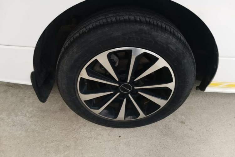 Used FORTHING M7 2022 Lingjue Model 2.0T Automatic Duke Edition Right Rear Wheel Hub