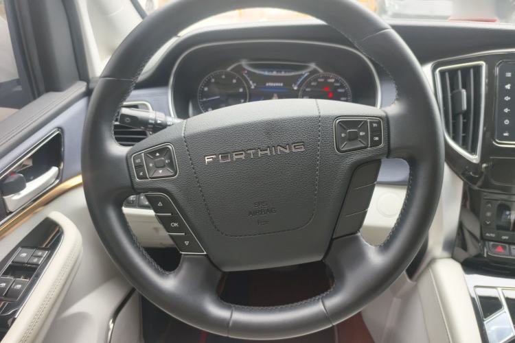 Used FORTHING M7 2022 Lingjue Model 2.0T Automatic Marquis Edition Steering Wheel