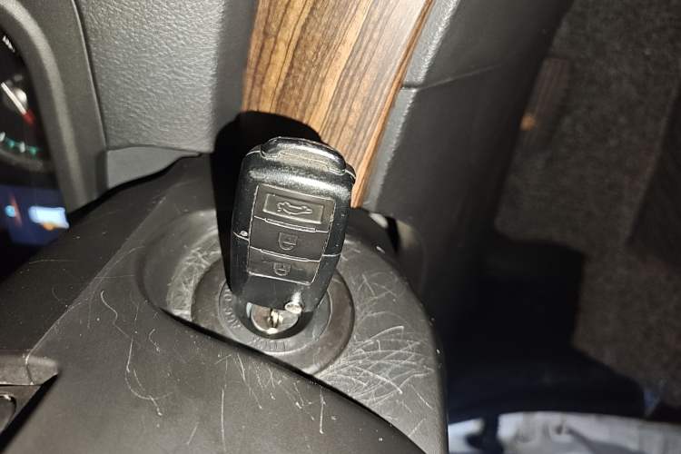 Used FORTHING M7 2022 Lingjue Model 2.0T Automatic Earl Edition Vehicle Key