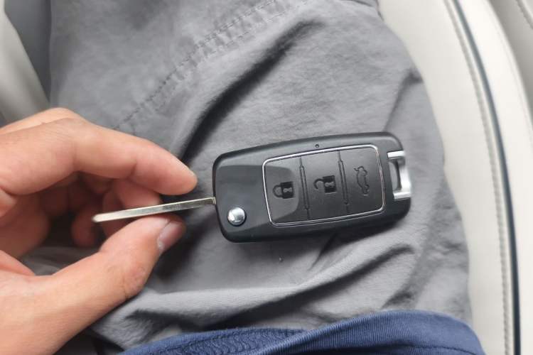 Used FORTHING M7 2022 Lingjue Model 2.0T Automatic Marquis Edition Vehicle Key