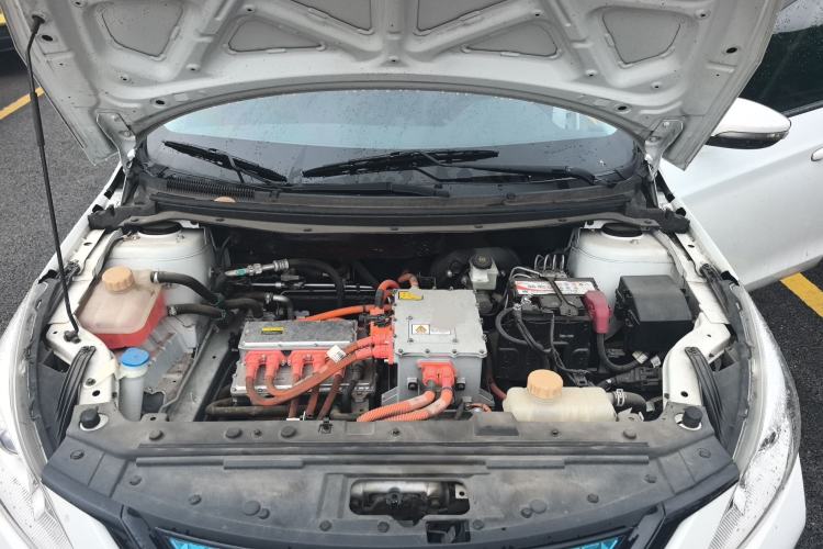 Used FORTHING S50 2019 Operational Version Engine Bay
