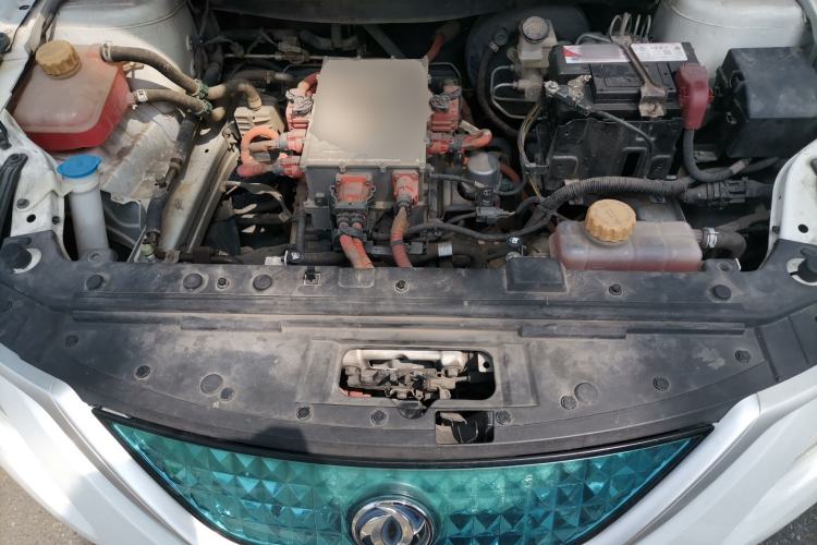 Used FORTHING S50 2019 Operational Version Engine Bay