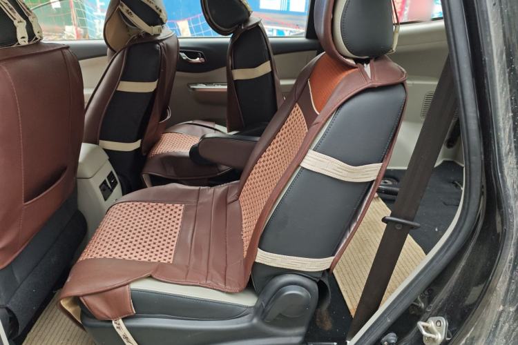 Used FORTHING S500 2016 1.5L Manual Luxury Model Interior 4