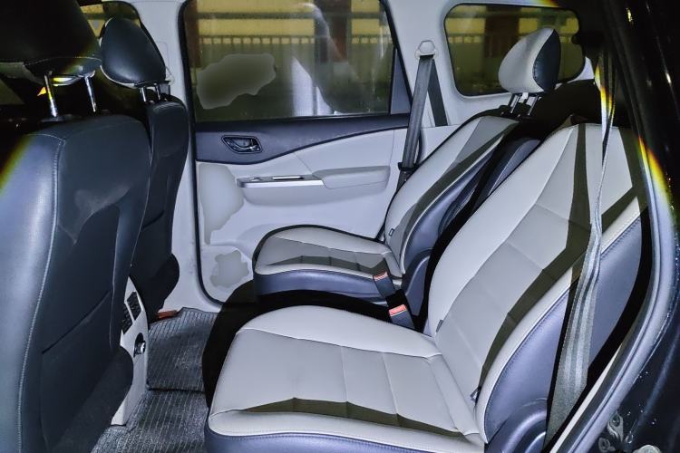 Used FORTHING S500 2016 1.6L CVT Luxury Model Left Rear Seat