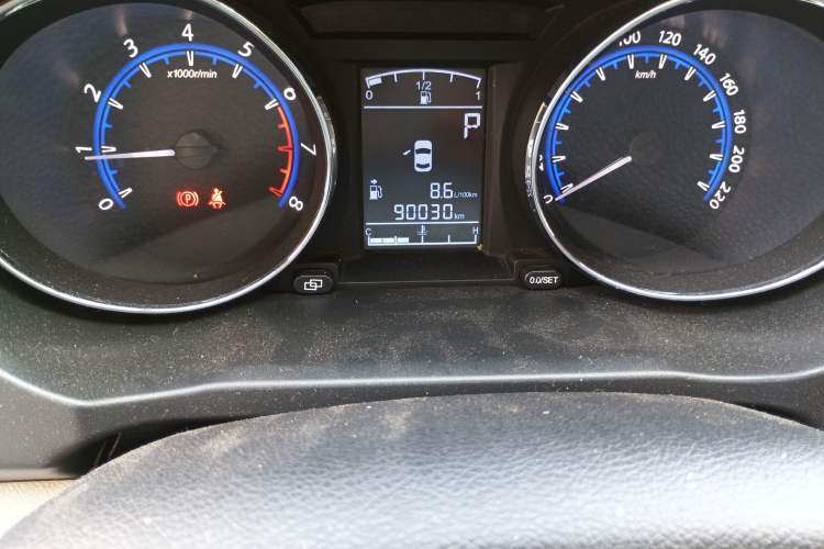 Used FORTHING S500 2016 1.6L CVT Luxury Model Odometer Close Up
