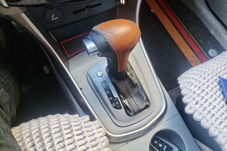 Used FORTHING S500 2016 1.6L CVT Deluxe Model Gear Lever