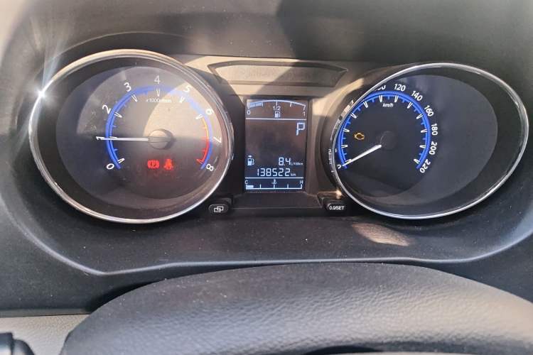 Used FORTHING S500 2016 1.6L CVT Deluxe Model Odometer Close Up