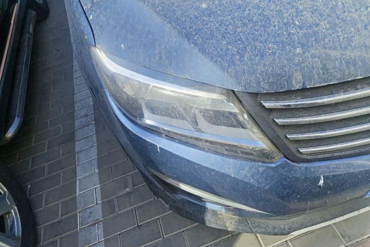 Used FORTHING S500 2016 1.6L CVT Deluxe Model Right Front Headlight