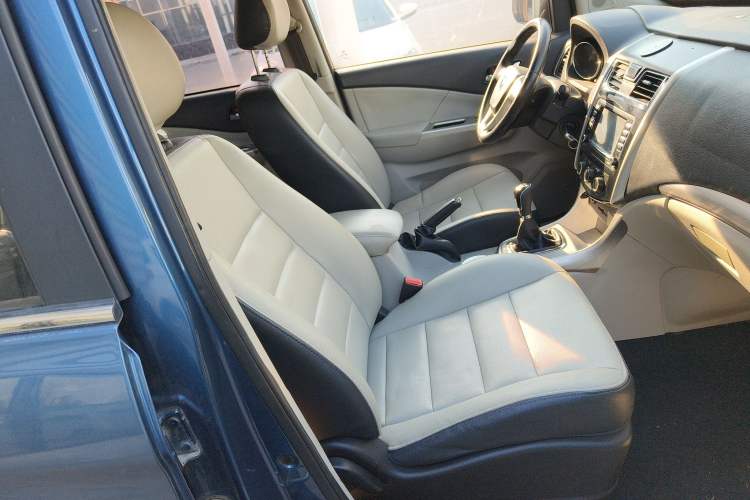 Used FORTHING S500 2016 1.5L Manual Luxury Model Right Front Seat
