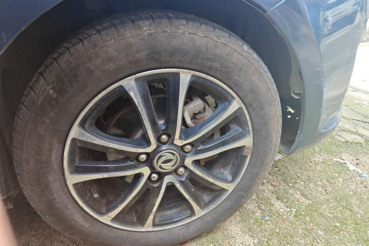 Used FORTHING S500 2016 1.5L Manual Luxury Model Right Front Wheel Hub