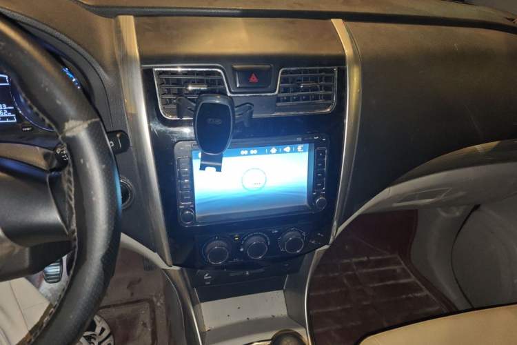 Used FORTHING S500 2016 1.6L Manual Luxury Model Audio And AC Panel
