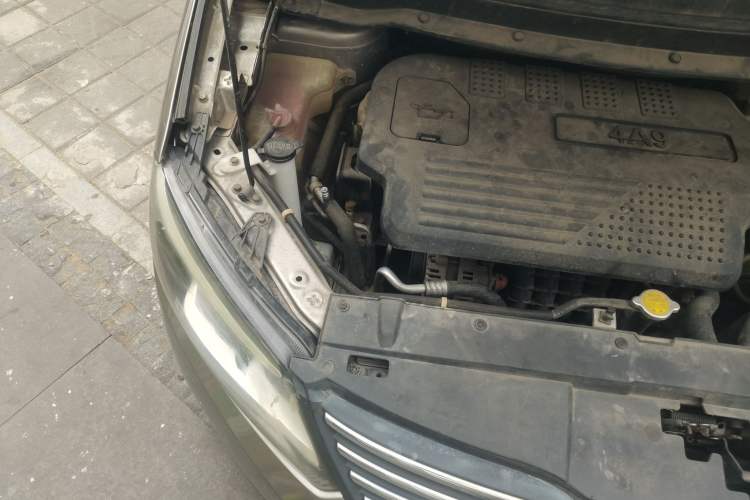 Used FORTHING S500 2016 1.5L Manual Comfort Model Engine Bay Right