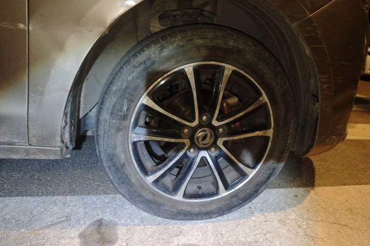 Used FORTHING S500 2016 1.6L Manual Luxury Model Right Front Wheel Hub