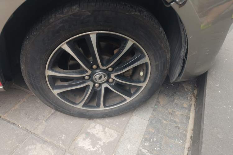 Used FORTHING S500 2016 1.5L Manual Comfort Model Right Front Wheel Hub