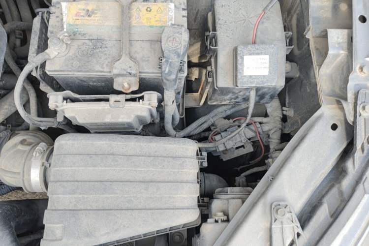 Used FORTHING S500 2016 1.6L CVT Deluxe Model Engine Bay Left