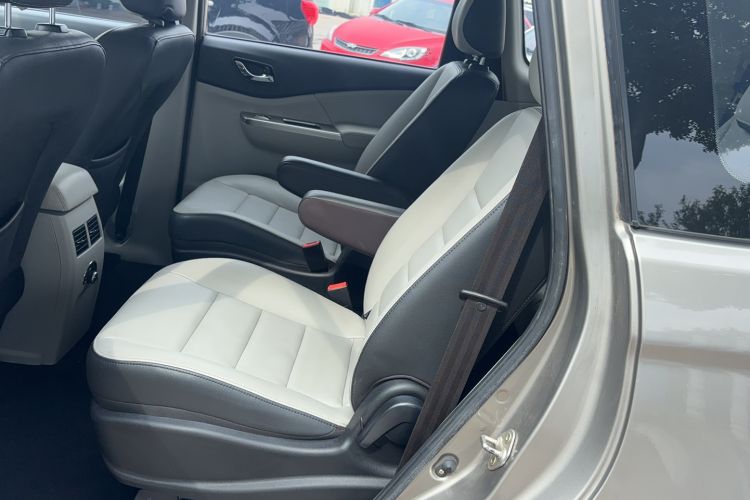 Used FORTHING S500 2016 1.5L Manual Luxury Model Interior 1
