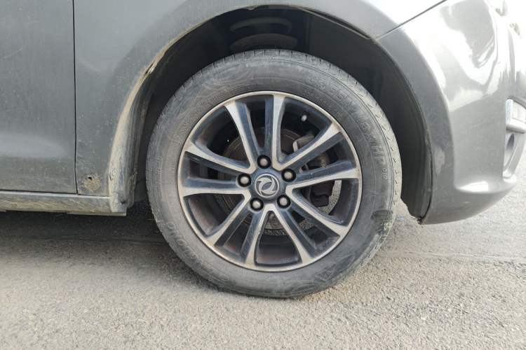 Used FORTHING S500 2016 1.6L CVT Deluxe Model Right Front Wheel Hub