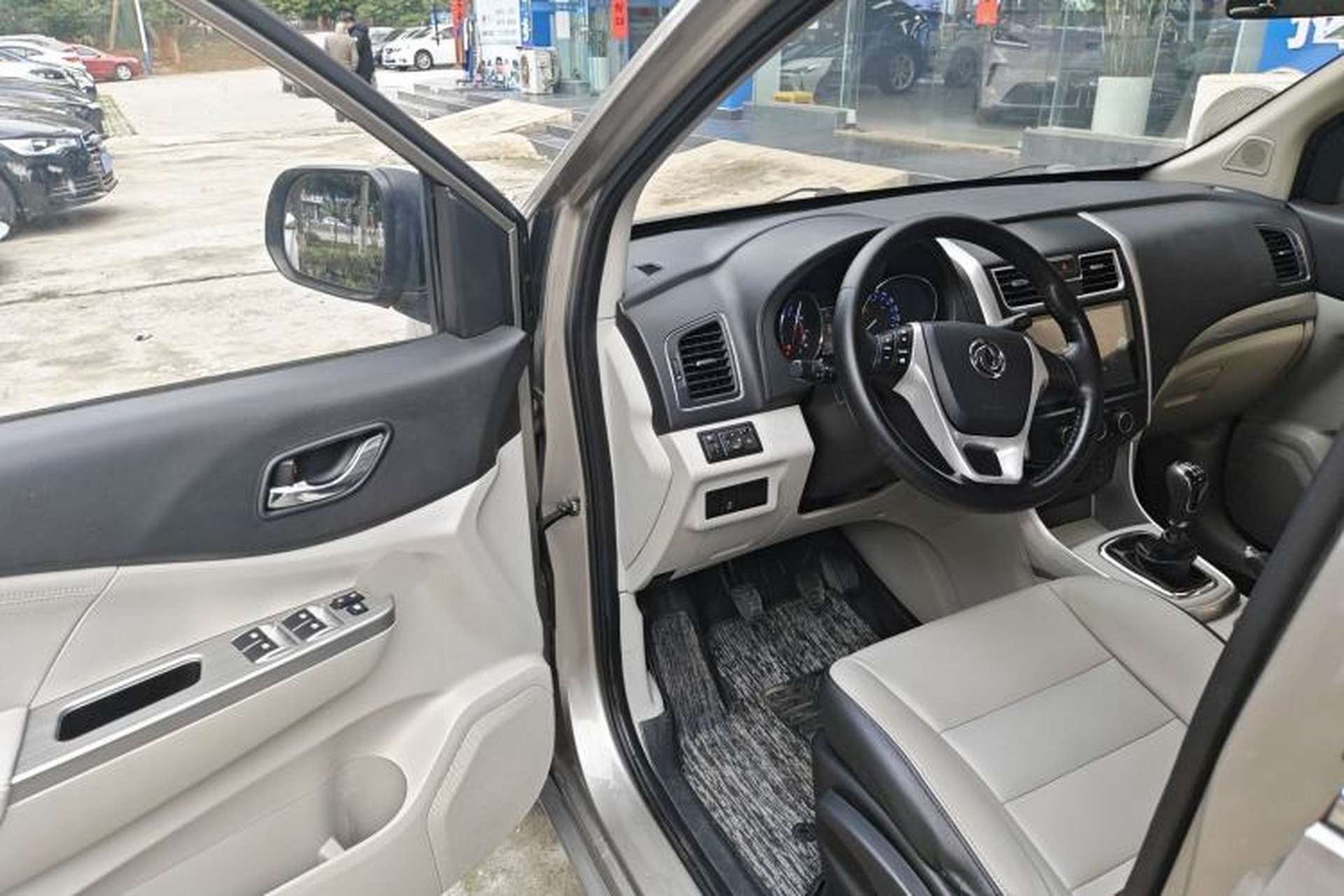 Used FORTHING S500 2016 1.6L Manual Luxury Model Driver Seat