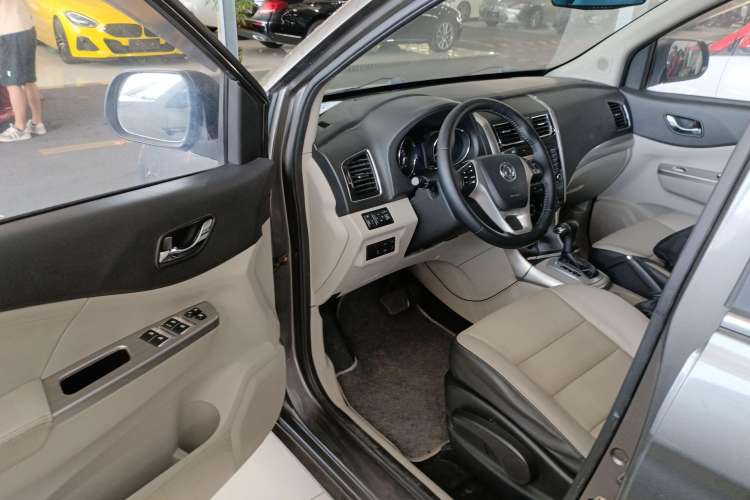 Used FORTHING S500 2016 1.6L CVT Luxury Edition Driver Seat