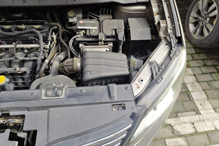 Used FORTHING S500 2016 1.6L Manual Luxury Edition Engine Bay Left