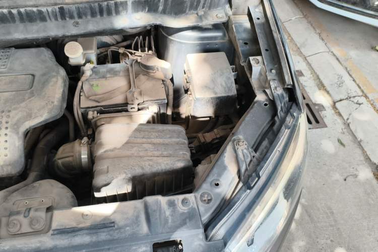 Used FORTHING S500 2016 1.5L Manual Comfort Model Engine Bay Left