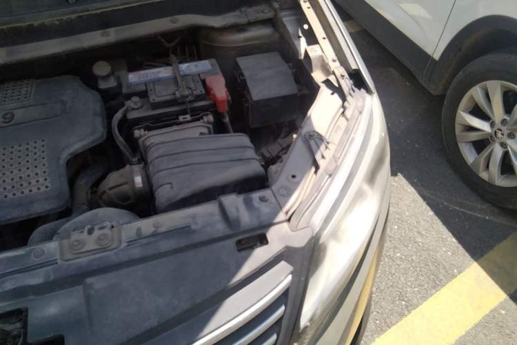 Used FORTHING S500 2016 1.5L Manual Luxury Model Engine Bay Left