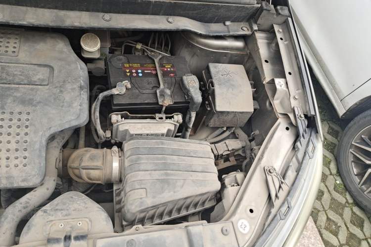 Used FORTHING S500 2016 1.5L Manual Comfort Model Engine Bay Left