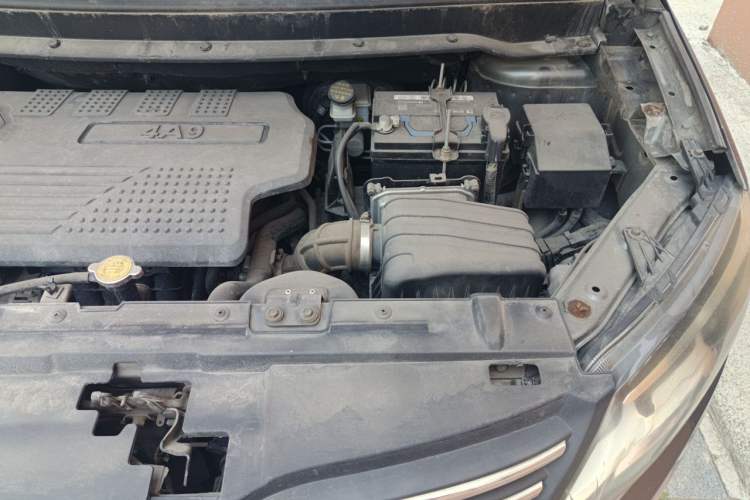 Used FORTHING S500 2016 1.6L CVT Deluxe Model Engine Bay Left