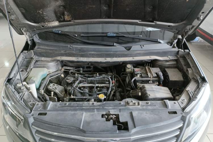 Used FORTHING S500 2016 1.6L CVT Luxury Edition Engine Bay