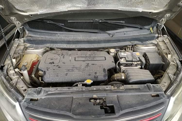 Used FORTHING S500 2016 1.6L Manual Luxury Model Engine Bay
