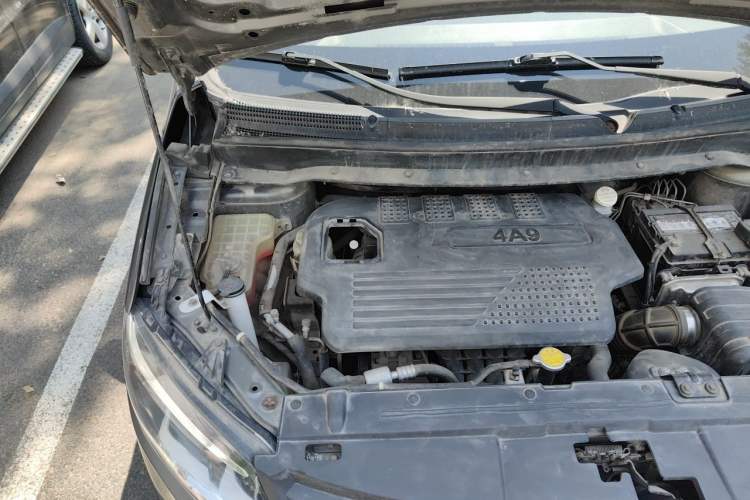 Used FORTHING S500 2016 1.5L Manual Luxury Model Engine Bay Right
