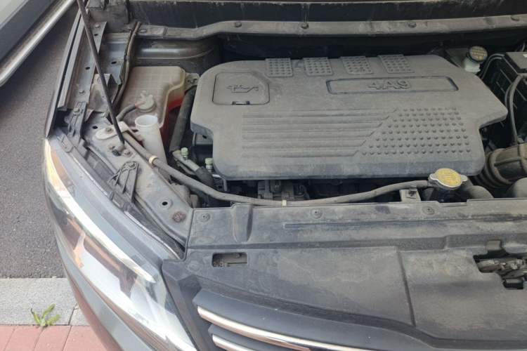 Used FORTHING S500 2016 1.6L CVT Deluxe Model Engine Bay Right