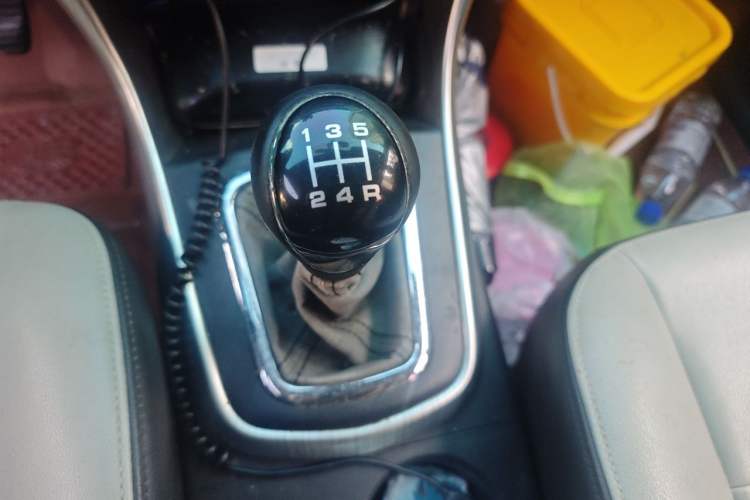 Used FORTHING S500 2016 1.6L Manual Luxury Model Gear Lever