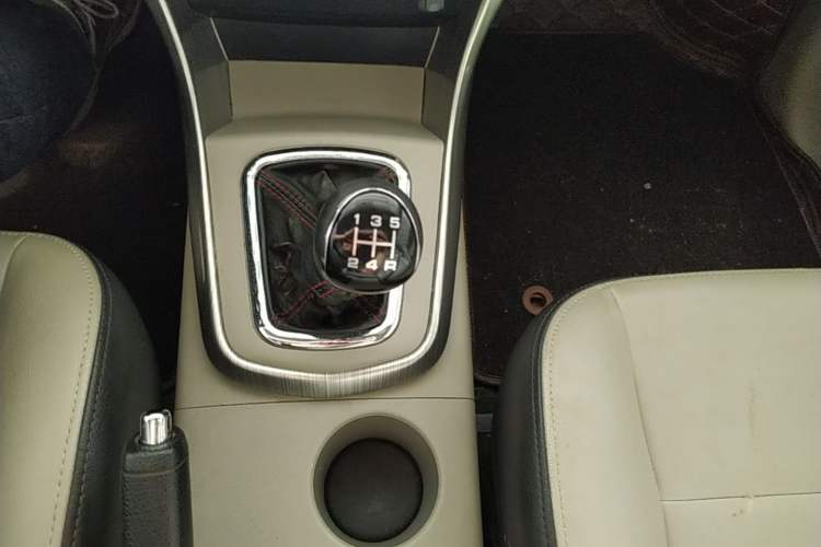 Used FORTHING S500 2016 1.6L Manual Luxury Model Gear Lever