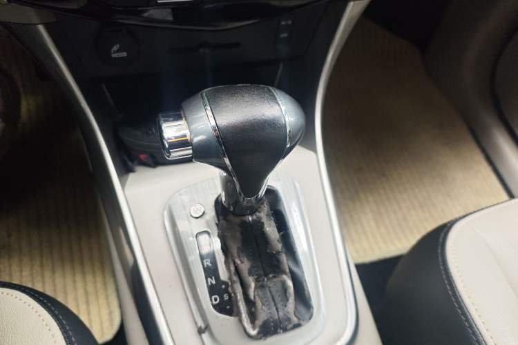 Used FORTHING S500 2016 1.6L CVT Deluxe Model Gear Lever