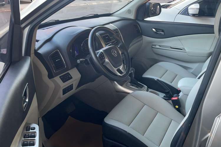 Used FORTHING S500 2016 1.6L CVT Luxury Edition Interior 2