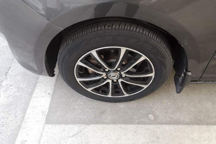 Used FORTHING S500 2016 1.5L Manual Luxury Model Left Front Wheel Hub