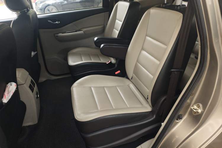 Used FORTHING S500 2016 1.6L CVT Deluxe Model Left Rear Seat