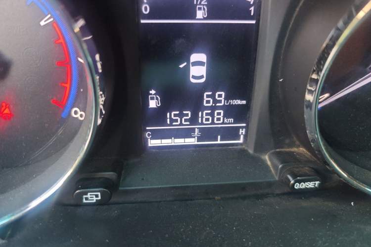 Used FORTHING S500 2016 1.6L Manual Luxury Model Odometer Close Up